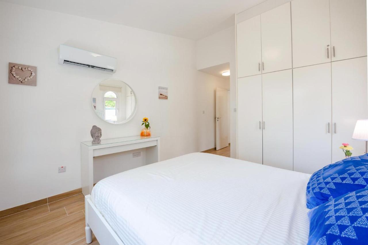 Bungalow Mikaella By Ezoria Villas Coral Bay Bagian luar foto