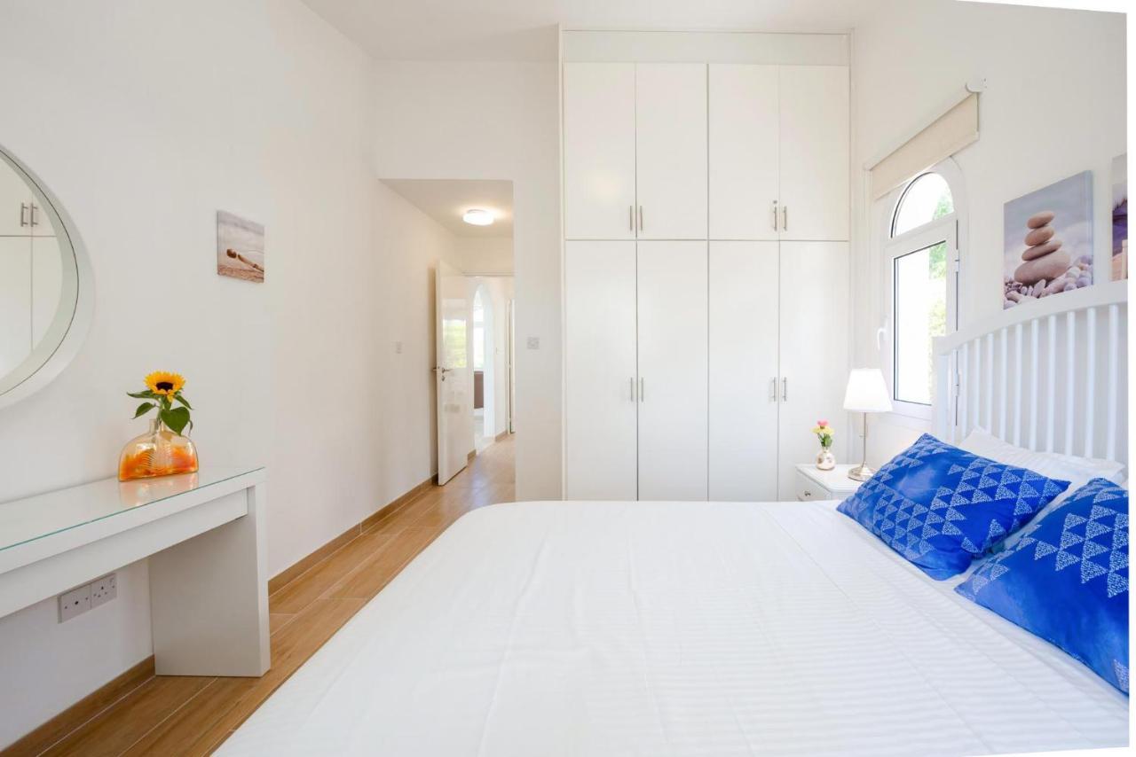 Bungalow Mikaella By Ezoria Villas Coral Bay Bagian luar foto