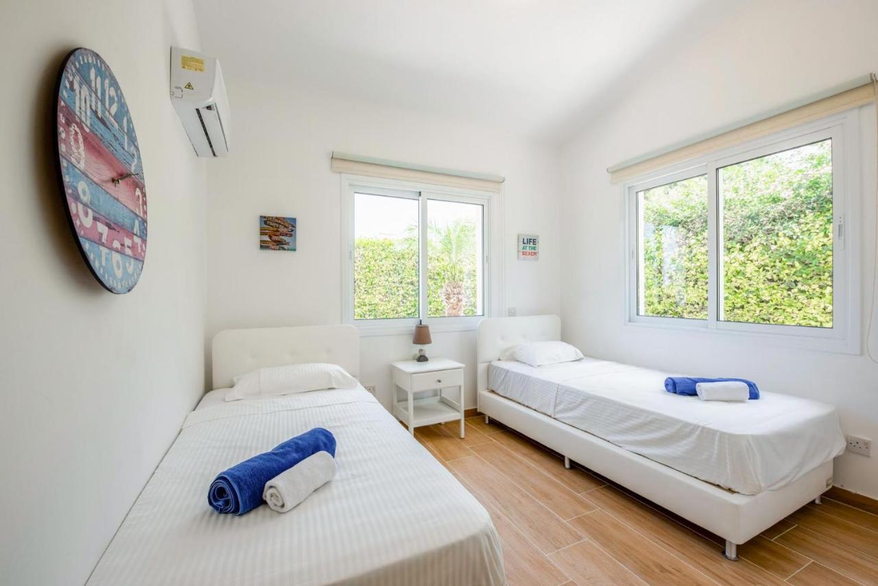 Bungalow Mikaella By Ezoria Villas Coral Bay Bagian luar foto
