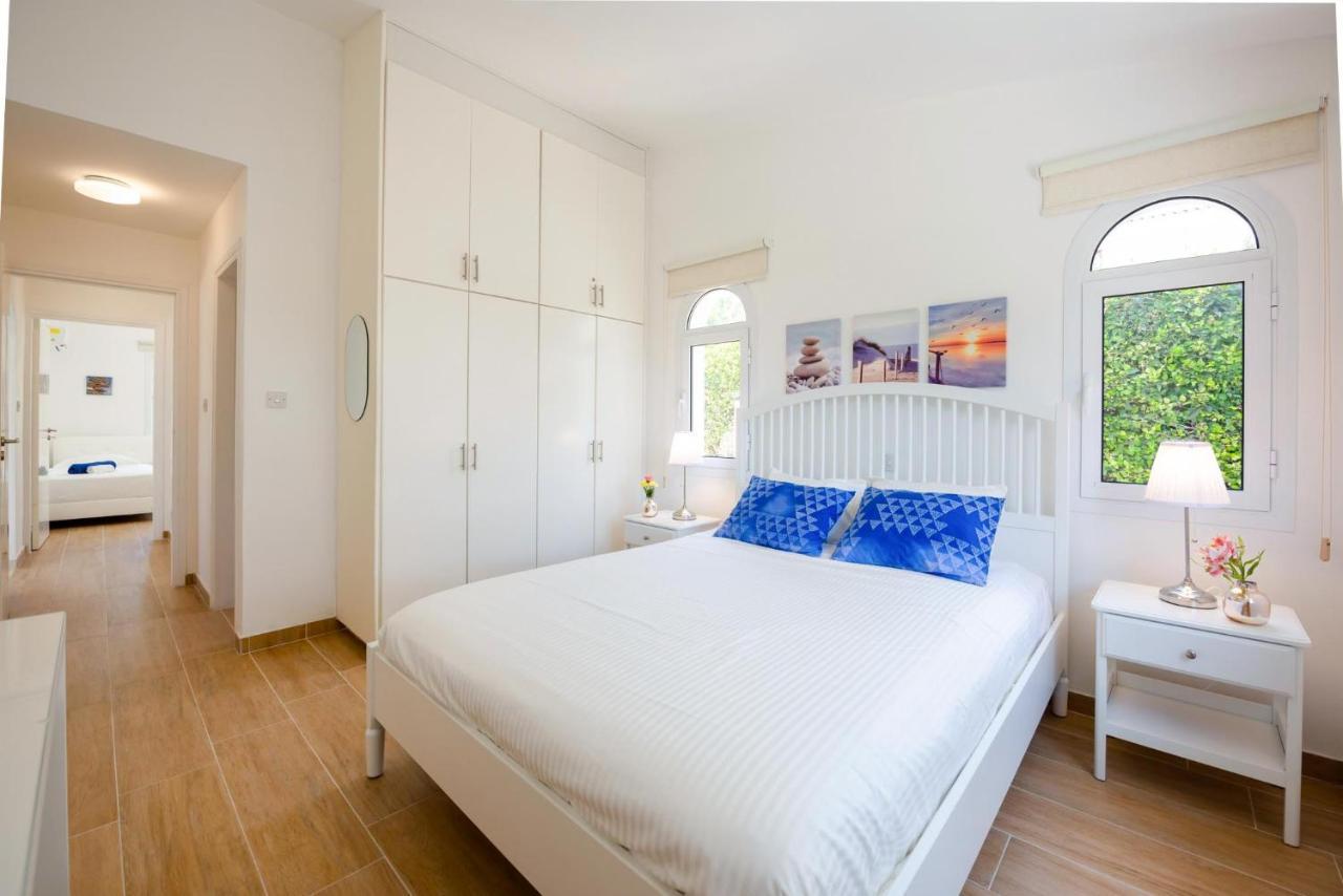Bungalow Mikaella By Ezoria Villas Coral Bay Bagian luar foto