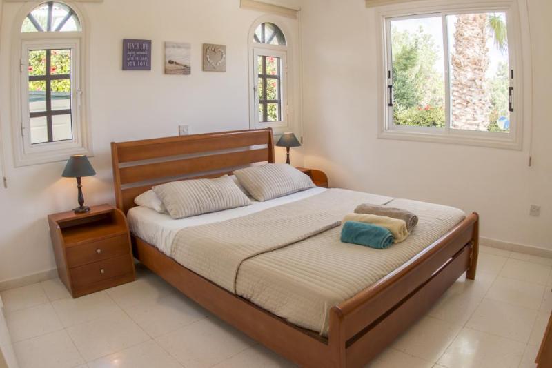 Bungalow Mikaella By Ezoria Villas Coral Bay Bagian luar foto