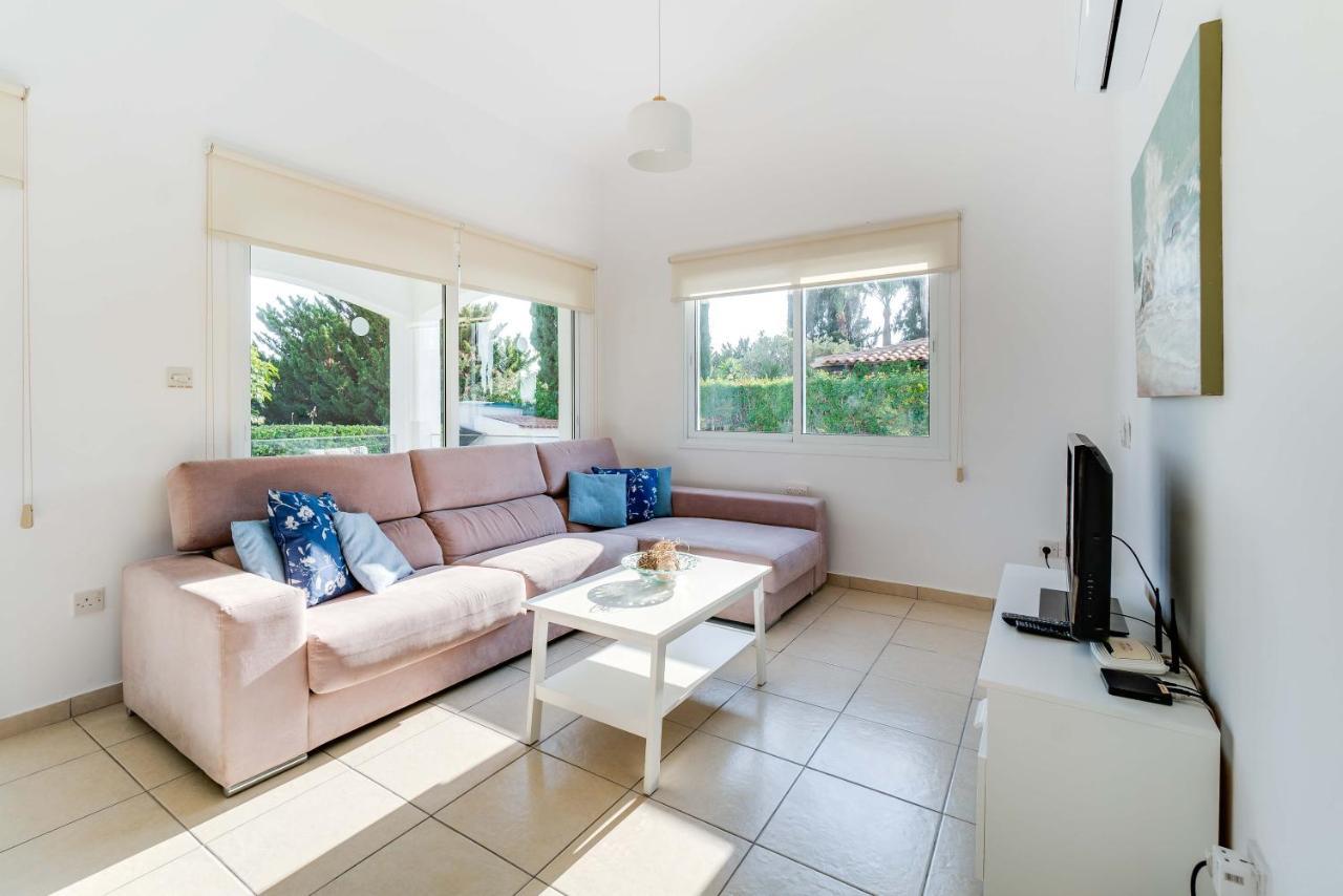 Bungalow Mikaella By Ezoria Villas Coral Bay Bagian luar foto