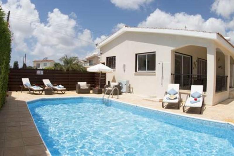 Bungalow Mikaella By Ezoria Villas Coral Bay Bagian luar foto